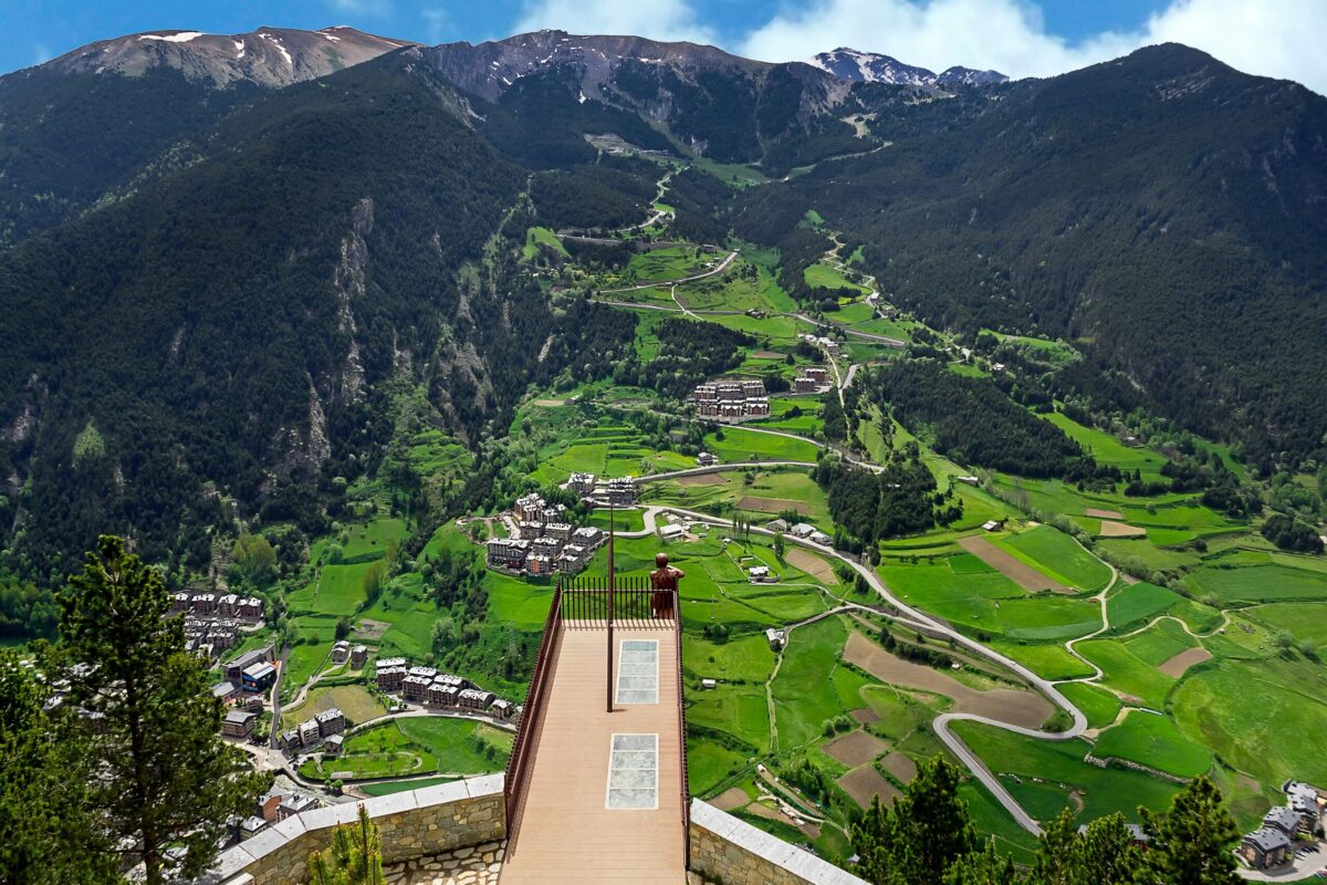 Te ayudamos a instalarte en Andorra coordinando vivienda y cuenta bancaria con rapidez, contactos locales y acompañamiento profesional